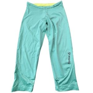 Reebok athletic capri size XS